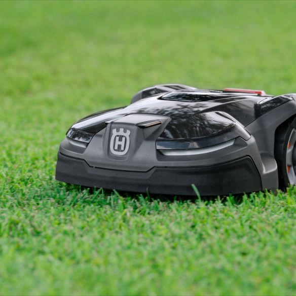 Robot Tagliaerba Husqvarna 415X: Smart e Silenzioso | Guru Garden