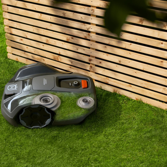 Robot Tagliaerba GPS Husqvarna Automower 310E per 1500m² | Guru Garden
