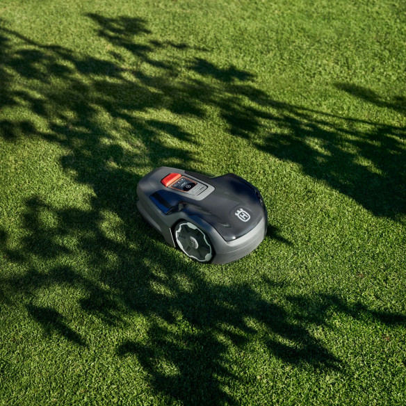Automower Aspire R4: Robot Tagliaerba Smart per 400 m² | Guru Garden