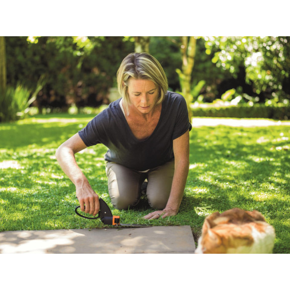 Cesoie Erba Fiskars 32cm: Precisione Servo-System | Guru Garden